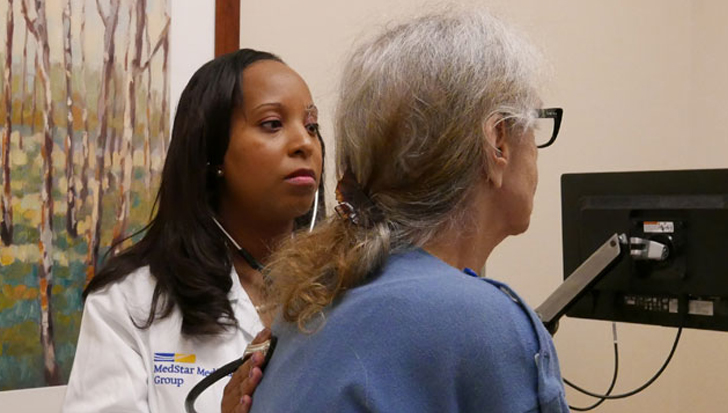 MMG female physicians with female patient