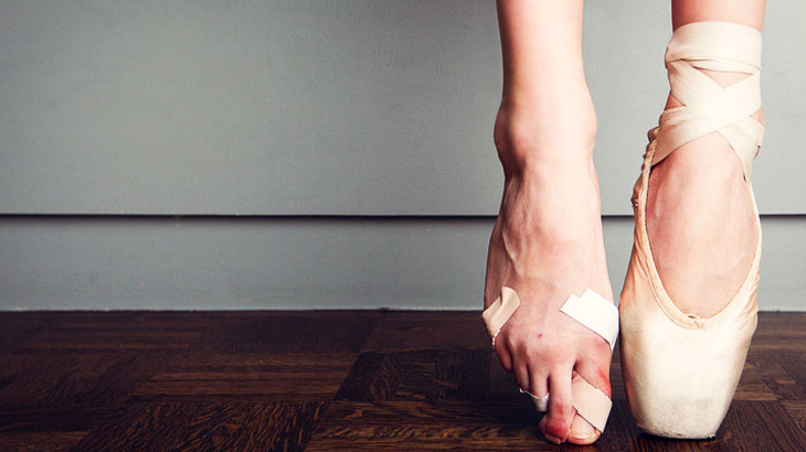 Ballet dancer legs